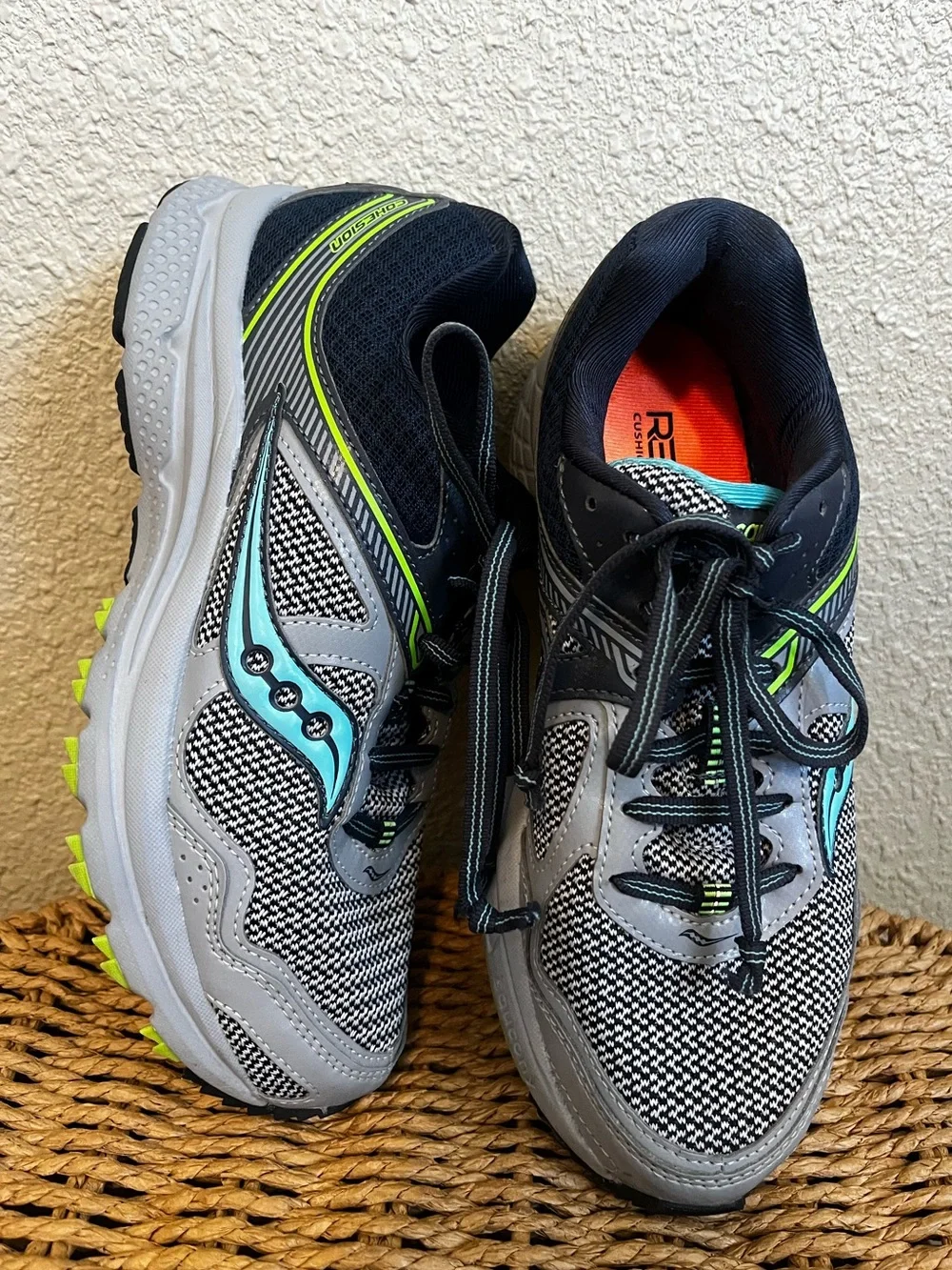 Saucony Cohesion 10 Running Shoes Women’s Size 6.5 W
